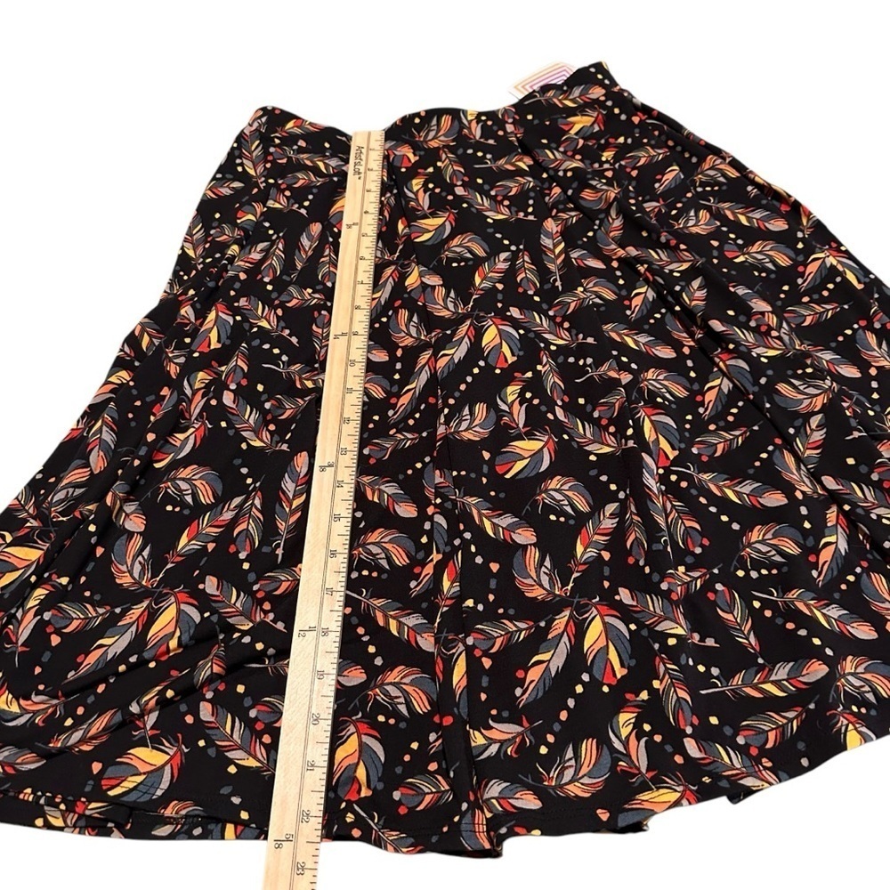 LulaRoe Size Medium Multicolored Feather Print Skirt New With Tags - Picture 4 of 7